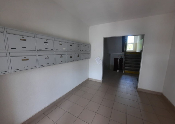 RealityDS - PRENÁJOM zrekonštruovaného 3 izb. bytu, 76 m2 + loggia + 13 m2 pivnica, Cintorínska ulica