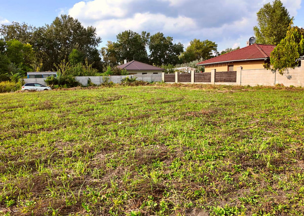 RealityDS - PREDAJ stavebného pozemku - 608m2 - Potônske Lúky