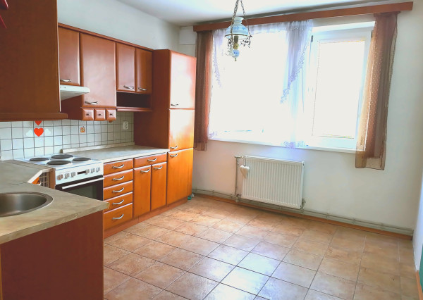 RealityDS - PREDAJ priestranného mezonetového 4 izbového bytu, Čataj