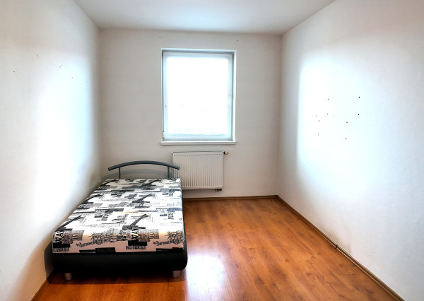 RealityDS - PRENÁJOM 3 izbového bytu s balkónom, Rohovce