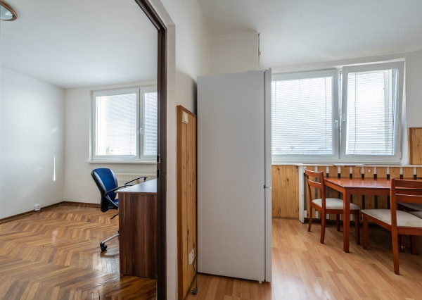 RealityDS – predaj priestranného 3 izb. bytu, 74 m2, Mestský Majer