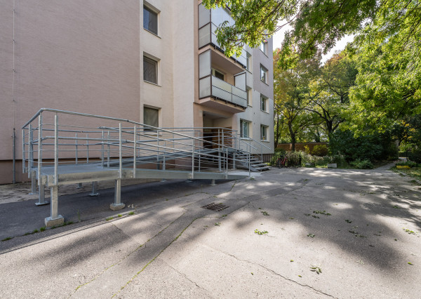 RealityDS – predaj priestranného 3 izb. bytu, 74 m2, Mestský Majer