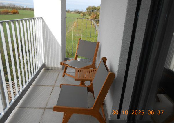 RealityDS - Prenájom nového, kompletne zariadeného 2-izb. bytu s loggiou, 50,15 m2 + 1 park.miesto, Pažitná ulica