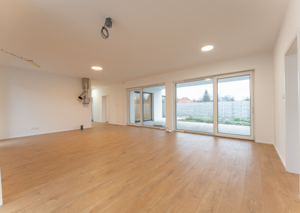 RealityDS - Predaj modernej,  nízkoenergetickej novostavby v súkromnej ulici, Veľké Blahovo