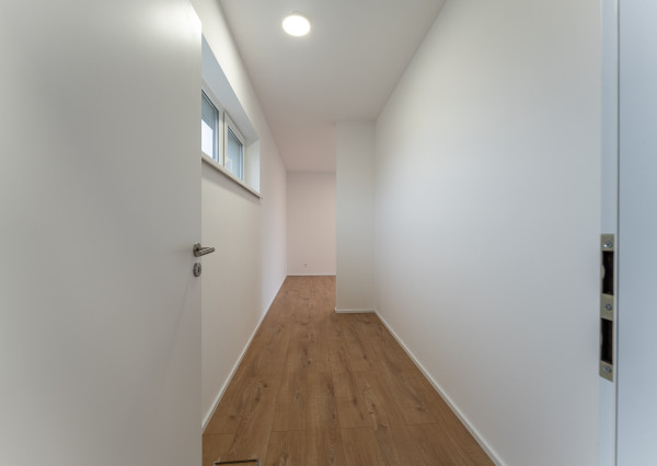 RealityDS - Predaj modernej,  nízkoenergetickej novostavby v súkromnej ulici, Veľké Blahovo