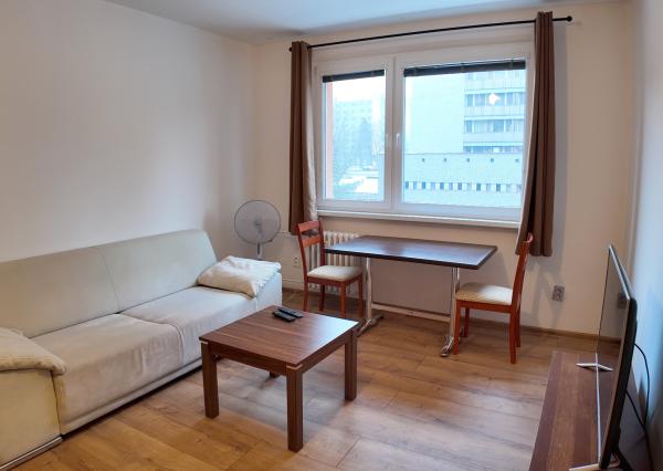 RealityDS - PREDAJ slnečného 2 izbového bytu po čiastočnej rekonštrukcií, Bratislava - Dúbravka