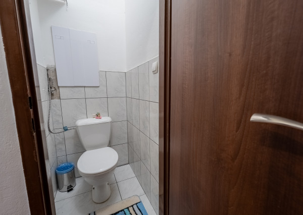 RealityDS - PREDAJ 2 izbového bytu s KRBOM - Školská, Šamorín