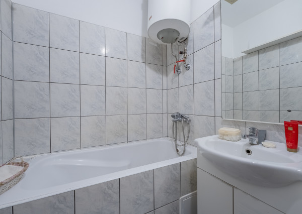 RealityDS - PREDAJ 2 izbového bytu s KRBOM - Školská, Šamorín