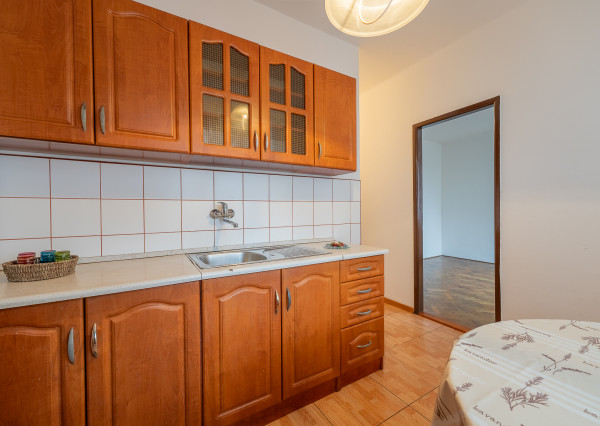 RealityDS - PREDAJ 2 izbového bytu s KRBOM - Školská, Šamorín