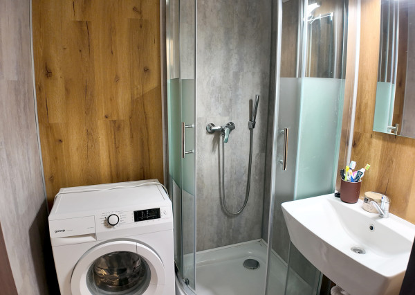 RealityDS - PREDAJ slnečného 2 izbového bytu po čiastočnej rekonštrukcií, Bratislava - Dúbravka