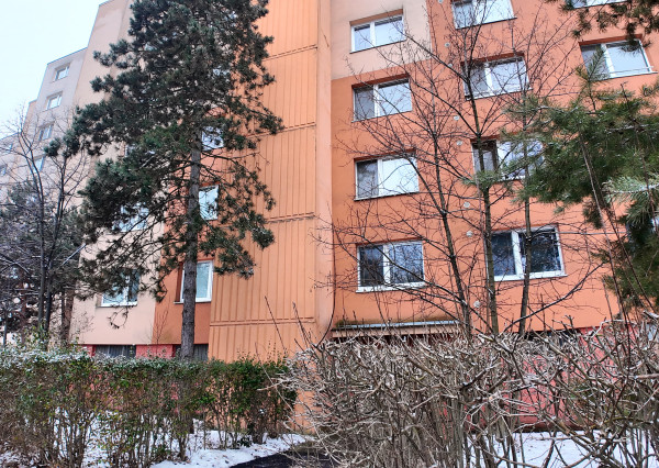 RealityDS - PREDAJ slnečného 2 izbového bytu po čiastočnej rekonštrukcií, Bratislava - Dúbravka