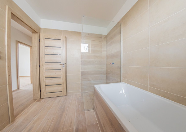 POSLEDNÝ DOSTUPNÝ 4-izbový byt so záhradkou a parkovaním | Bučuháza – Šamorín