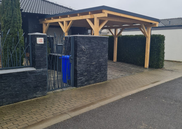 RealityDS - PRE NÁROČNEJŠÍCH !!! Predaj 5 izb. RD s garážou, prístreškom na 6,65 á pozemku, Kvetoslavov - Rozárium