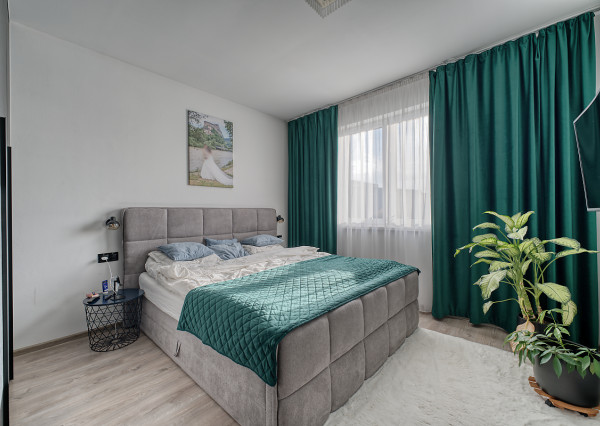 RealityDS – PREDAJ nadštandardnej 4-izbovej novostavby s bazénom a letnou kuchyňou, Orechová Potôň