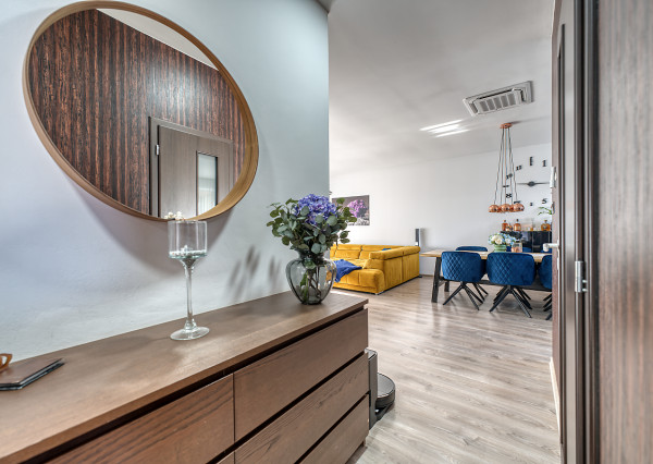 RealityDS – PREDAJ nadštandardnej 4-izbovej novostavby s bazénom a letnou kuchyňou, Orechová Potôň