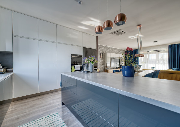 RealityDS – PREDAJ nadštandardnej 4-izbovej novostavby s bazénom a letnou kuchyňou, Orechová Potôň