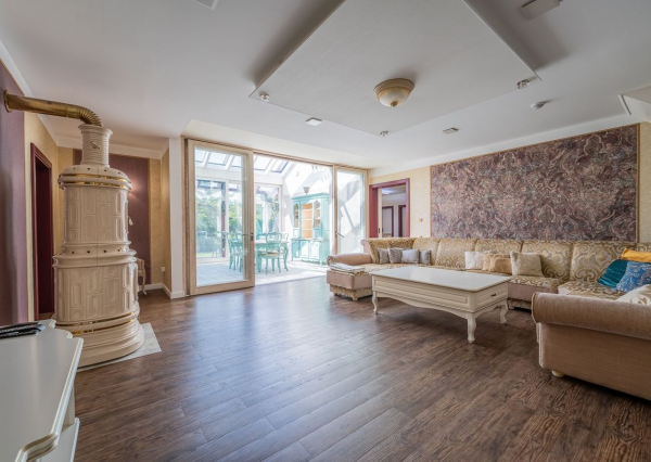 RealityDS - Nadštandardná nízkoenergetická vila v Šamoríne na PREDAJ: Moderná architektúra a špičkové technológie