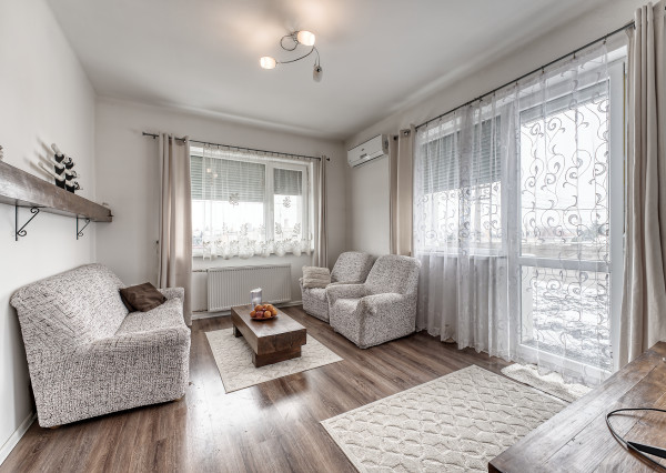 RealityDS - PREDAJ Veľkorysého 5-izbového rodinného domu po kompletnej rekonštrukcii: Váš nový domov vo Vydranoch