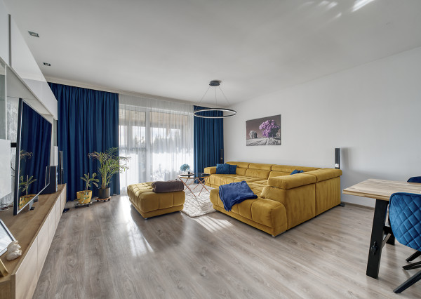 RealityDS – PREDAJ nadštandardnej 4-izbovej novostavby s bazénom a letnou kuchyňou, Orechová Potôň