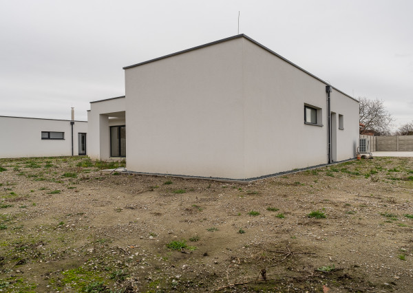 RealityDS - Predaj modernej,  nízkoenergetickej novostavby v súkromnej ulici, Veľké Blahovo