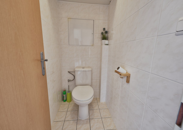 RealityDS – PRENÁJOM zariadeného 2 izb. bytu + krytého garáž. státia, ul. Agátová, Dúbravka