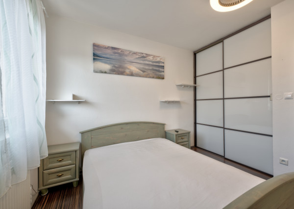 RealityDS – PRENÁJOM zariadeného 2 izb. bytu s loggiou, 57,40 m2, ul. Agátová, Dúbravka