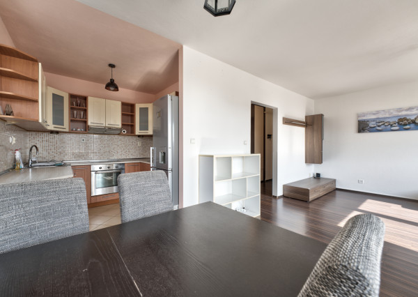 RealityDS – PRENÁJOM zariadeného 2 izb. bytu s loggiou, 57,40 m2, ul. Agátová, Dúbravka