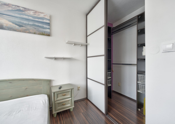 RealityDS – PRENÁJOM zariadeného 2 izb. bytu s loggiou, 57,40 m2, ul. Agátová, Dúbravka