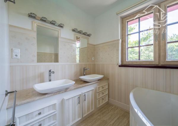 RealityDS - Nadštandardná nízkoenergetická vila v Šamoríne na PREDAJ: Moderná architektúra a špičkové technológie