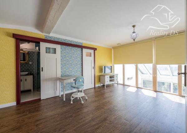 RealityDS - Nadštandardná nízkoenergetická vila v Šamoríne na PREDAJ: Moderná architektúra a špičkové technológie