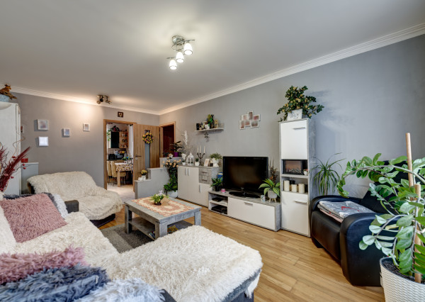 RealityDS - PREDAJ - 3 izb. byt so špajzou a loggiou, 72 m2, Čilistovská ulica