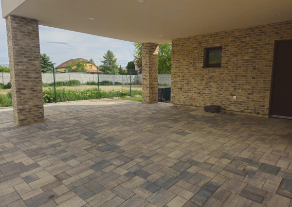 Predaj - 4 izb. NOVOSTAVBA BUNGALOVU  s 3 parkovacími plochami na 5,60 á pozemku, Šamorín