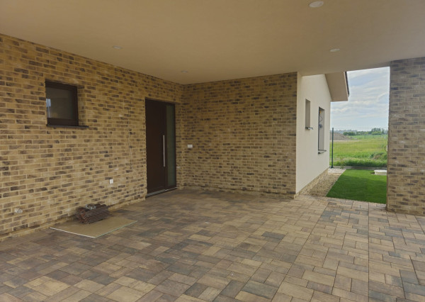 Predaj - 4 izb. NOVOSTAVBA BUNGALOVU  s 3 parkovacími plochami na 5,60 á pozemku, Šamorín