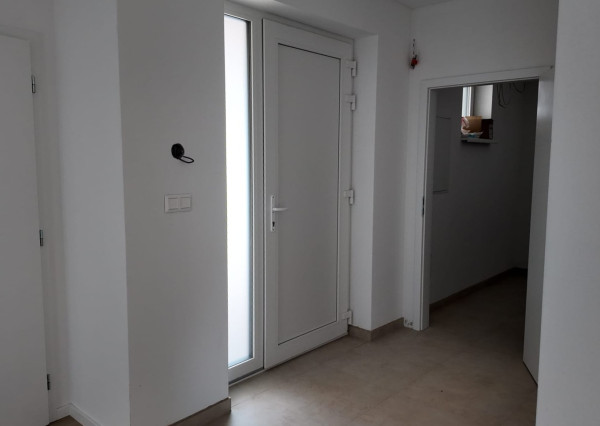 Predaj - 4 izb. NOVOSTAVBA BUNGALOVU  s 3 parkovacími plochami na 5,60 á pozemku, Šamorín