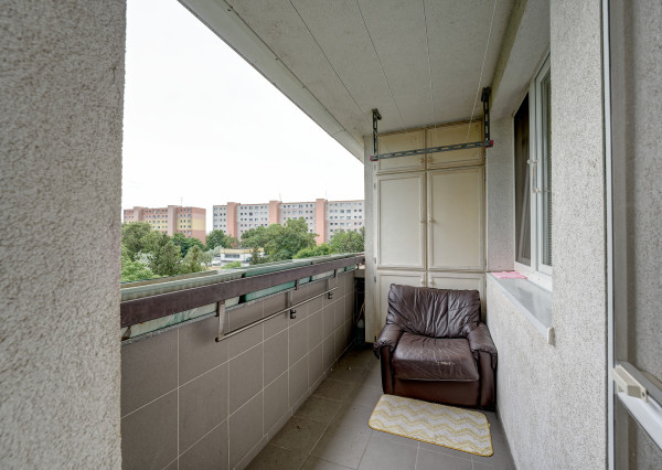 RK RealityDS - PRENÁJOM zariadeného a zrekonštruovaného 3-izb.bytu s loggiou; 74m²; Šamorín - Dunajská ulica