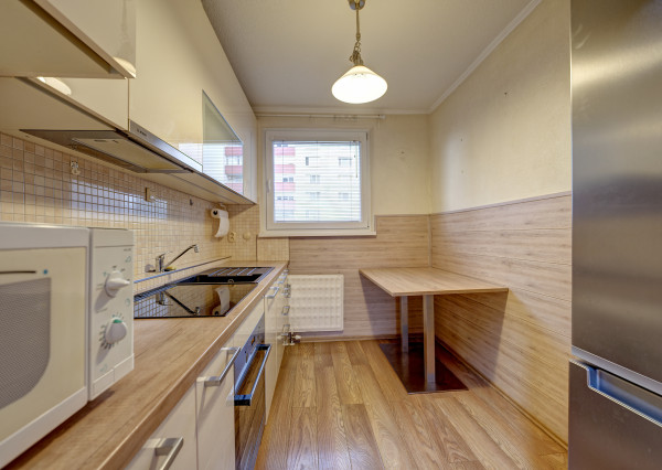 RK RealityDS - PRENÁJOM zariadeného a zrekonštruovaného 3-izb.bytu s loggiou; 74m²; Šamorín - Dunajská ulica