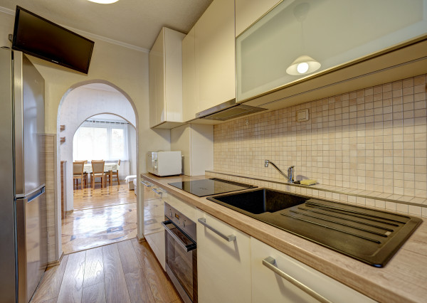 RK RealityDS - PRENÁJOM zariadeného a zrekonštruovaného 3-izb.bytu s loggiou; 74m²; Šamorín - Dunajská ulica