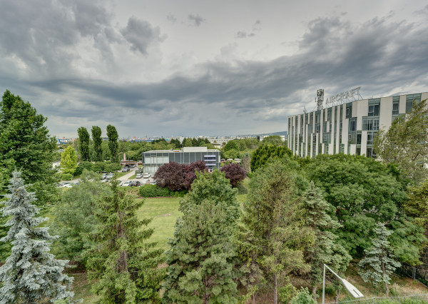 RealityDS - Kľúče, kufor a bývate! Novostavba s parkovaním a internetom v cene – Ovocné Sady, Bratislava