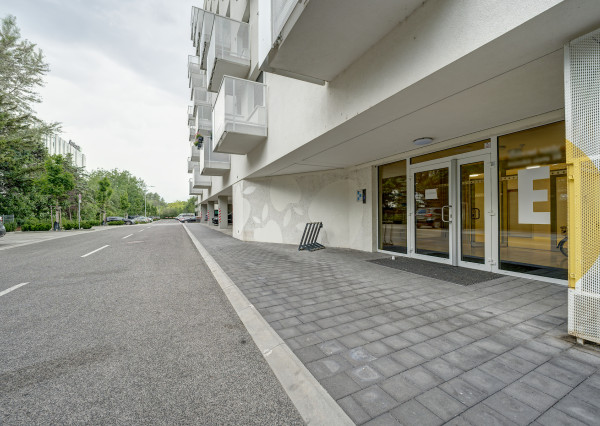 RealityDS - Kľúče, kufor a bývate! Novostavba s parkovaním a internetom v cene – Ovocné Sady, Bratislava