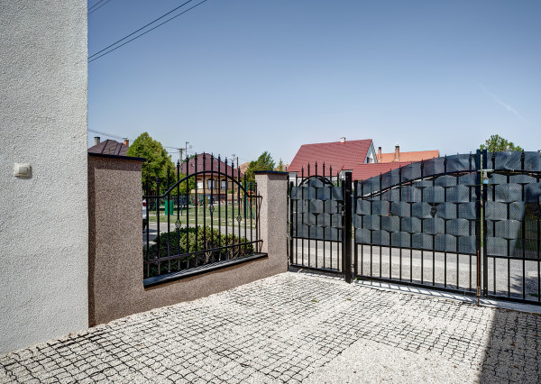 RealityDS - PREDAJ Veľkorysého 5-izbového rodinného domu po kompletnej rekonštrukcii: Váš nový domov vo Vydranoch