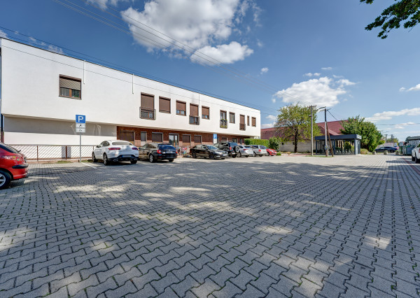 RealityDS - PRENÁJOM kompletne zariadeného 2-izbového bytu | Parkovacie státie | Balkón | Pivnica