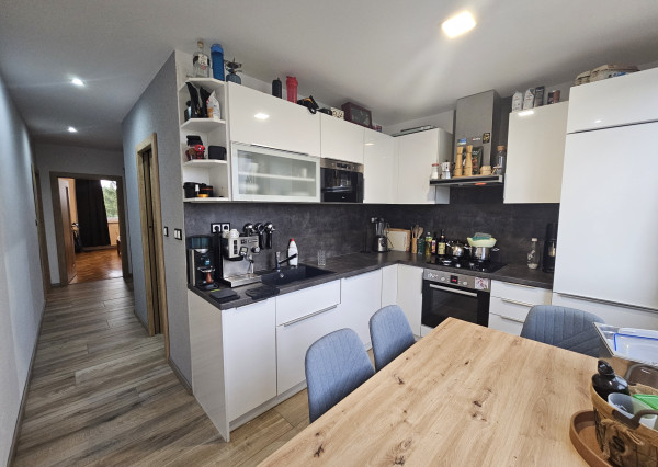 RealityDS -  🏡 2-IZBOVÝ BYT VO VEĽKOSTI 3-IZBOVÉHO? ÁNO – 66 m², BALKÓN A BEZ ĎALŠÍCH INVESTÍCIÍ! Šamorín, Mestský Majer