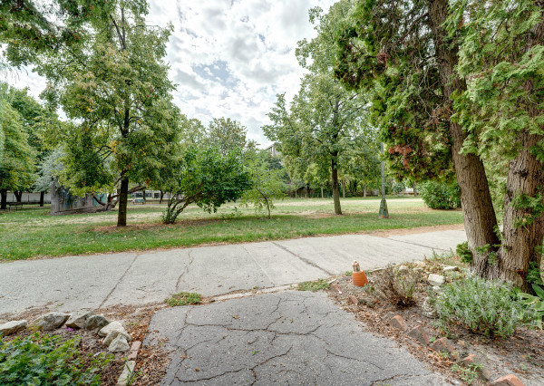RealityDS -  🏡 2-IZBOVÝ BYT VO VEĽKOSTI 3-IZBOVÉHO? ÁNO – 66 m², BALKÓN A BEZ ĎALŠÍCH INVESTÍCIÍ! Šamorín, Mestský Majer