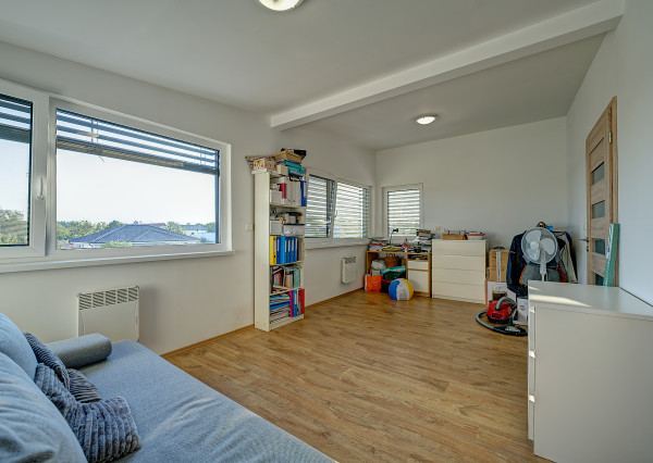 RealityDS – PREDAJ | 5-izbový rodinný dom | pozemok 747 m² | Lehnice – Kolónia