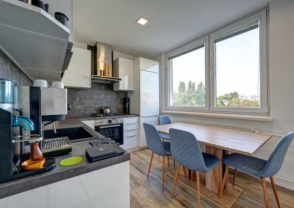 RealityDS -  🏡 2-IZBOVÝ BYT VO VEĽKOSTI 3-IZBOVÉHO? ÁNO – 66 m², BALKÓN A BEZ ĎALŠÍCH INVESTÍCIÍ! Šamorín, Mestský Majer