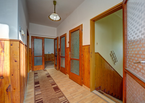 RealityDS – Predaj rodinného domu s garážou, terasou a veľkým pozemkom 1 824 m², Gabčíkovo