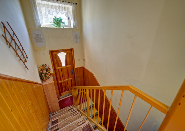 RealityDS – Predaj rodinného domu s garážou, terasou a veľkým pozemkom 1 824 m², Gabčíkovo