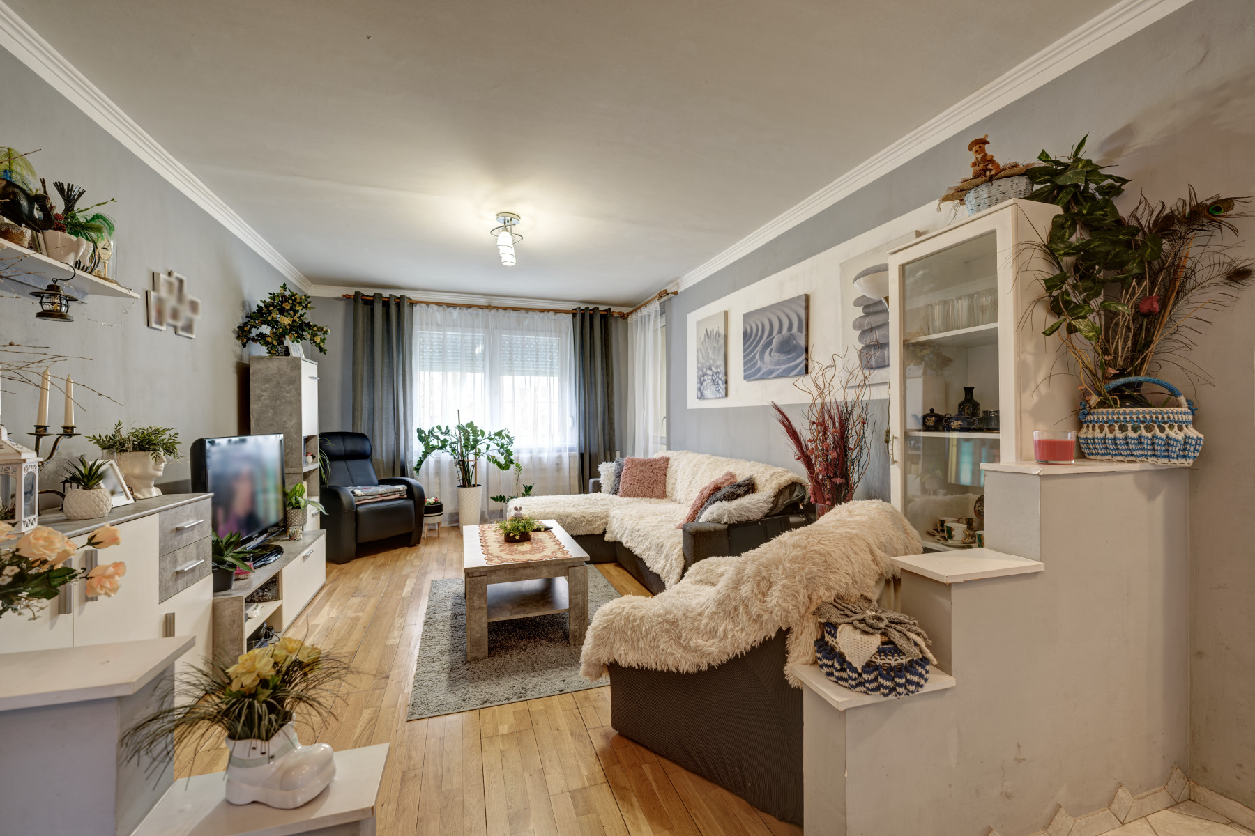 RealityDS - PREDAJ - 3 izb. byt so špajzou a loggiou, 72 m2, Čilistovská ulica