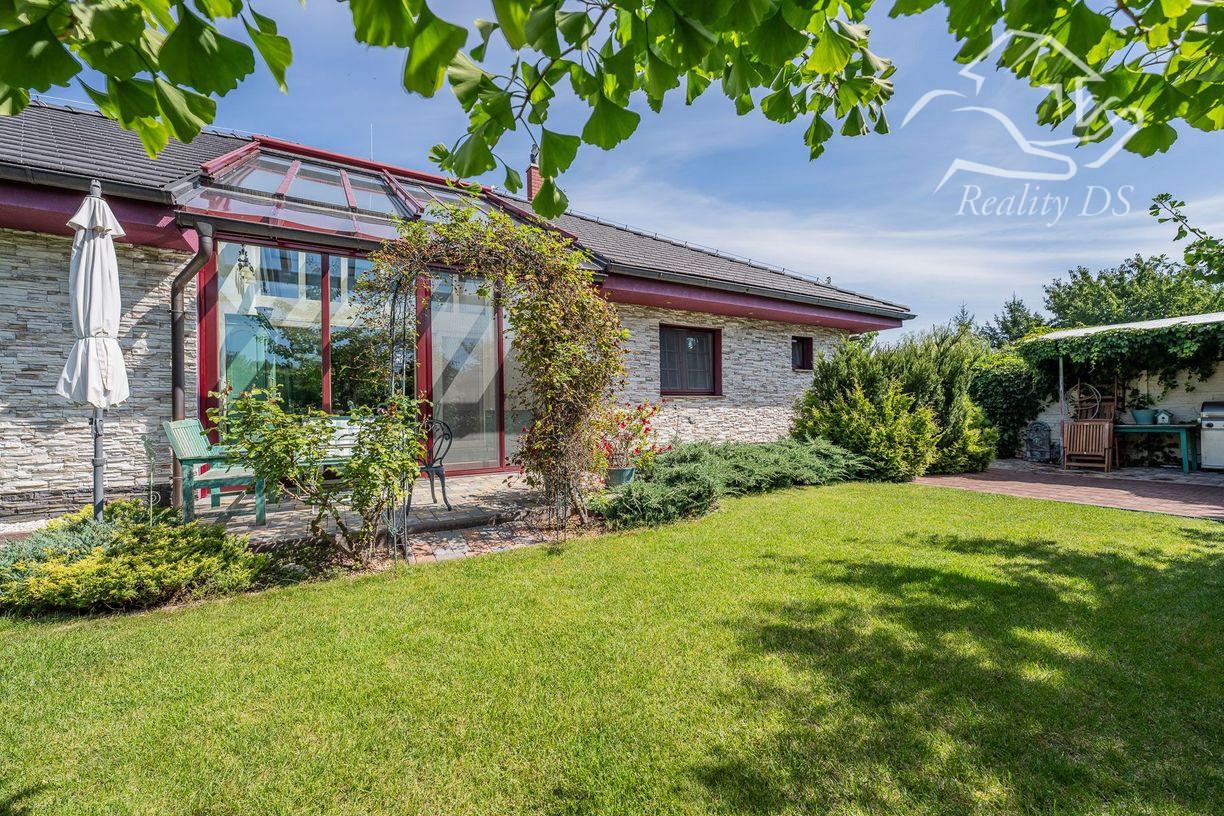 RealityDS - PREDAJ |💎Exkluzívna nadštandardná, nízkoenergetická 5,5 izbová vila - drevodom💎  | Šamorín