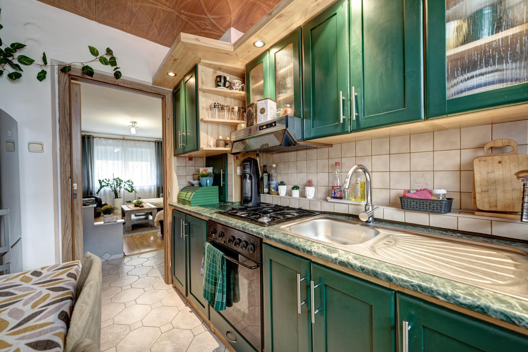 RealityDS - PREDAJ - 3 izb. byt so špajzou a loggiou, 72 m2, Čilistovská ulica